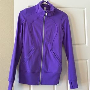 Lulu lemon jacket size 4